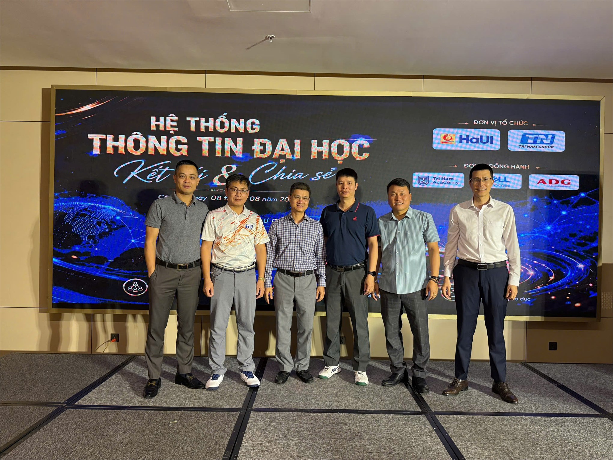 Hơn 40 CIO đại học về Cát Bà bàn chuyện dữ liệu và AI