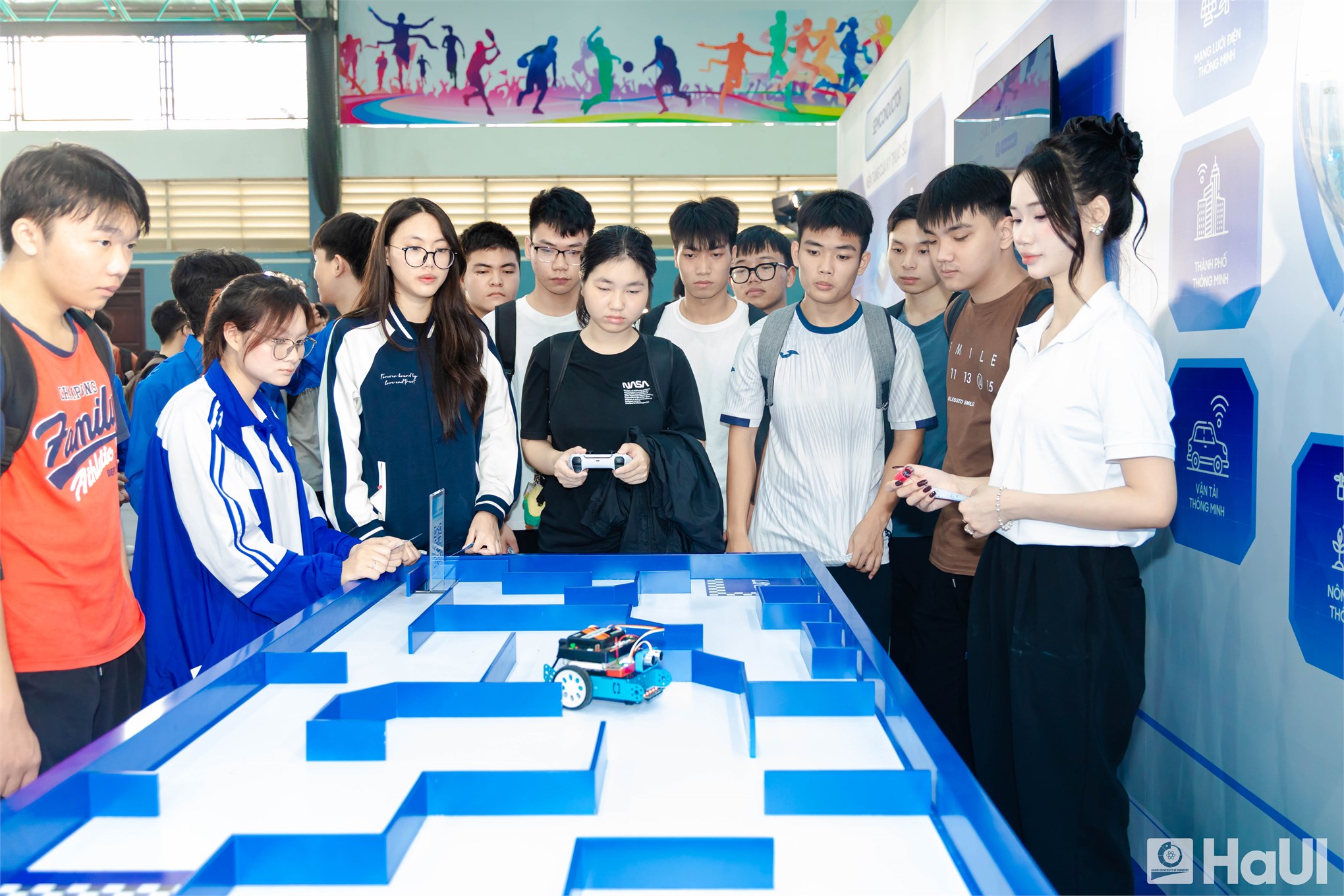 SIC Tech Day tại HaUI: Trải nghiệm công nghệ, mở rộng cơ hội tương lai