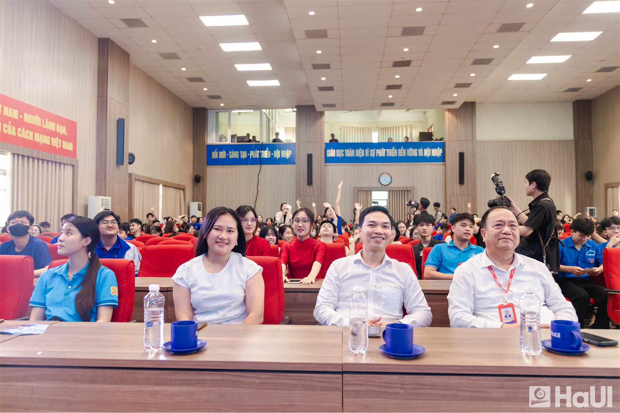 SIC Tech Day tại HaUI: Trải nghiệm công nghệ, mở rộng cơ hội tương lai
