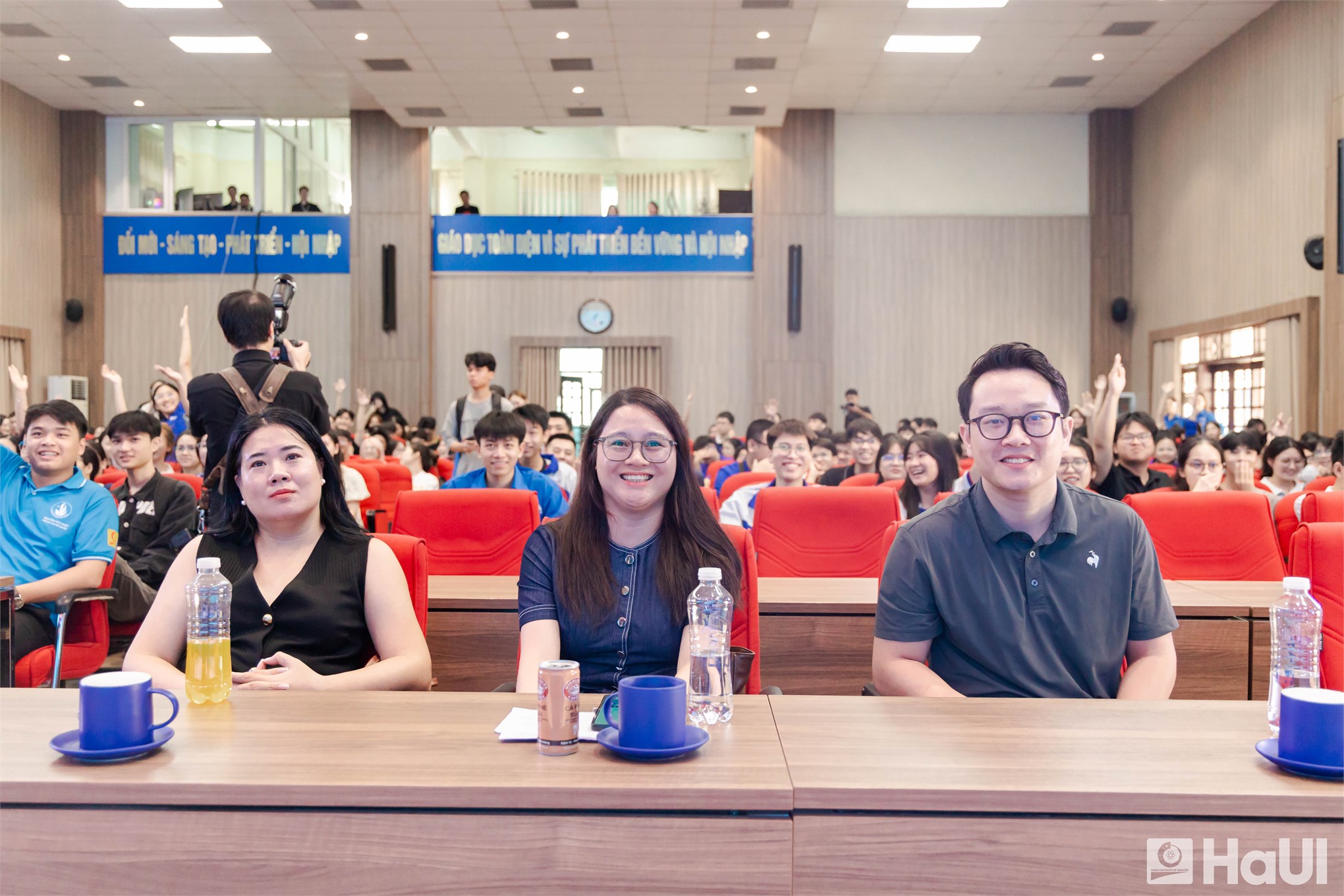 SIC Tech Day tại HaUI: Trải nghiệm công nghệ, mở rộng cơ hội tương lai